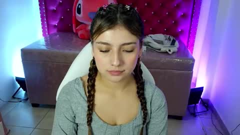 diamond_juliana_ online show from 04-11-26, 03:22