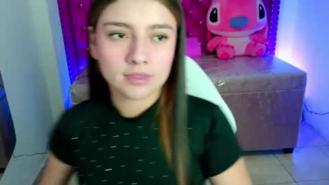 Snapshot of diamond_juliana_ chatting on 07-17-26, 03:02 diamond_juliana_ online show from 07-17-26, 03:02