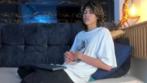 diamond_twink online show from 10-10-25, 07:35