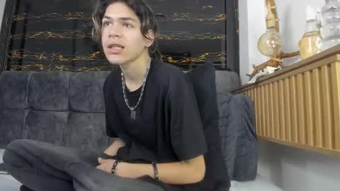 diamond_twink online show from 02-14-26, 03:09