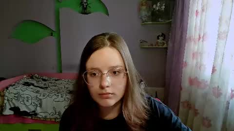 Snapshot of diamondfoxie chatting on 06-10-26, 11:31 Jessica online show from 06-10-26, 11:31