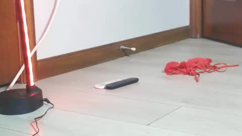 Diamonds online show from 12-20-25, 11:56