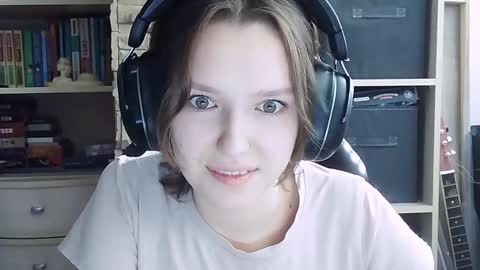 diana_back3 online show from 09-30-25, 06:07