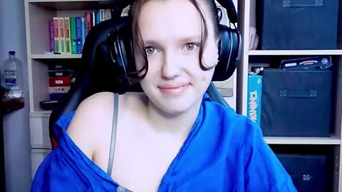 diana_back3 online show from 10-06-25, 06:33