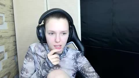 Snapshot of diana_back3 chatting on 11-12-25, 12:05 diana_back3 online show from 11-12-25, 12:05