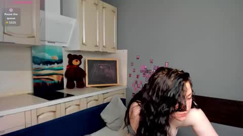 Diana online show from 10-21-25, 01:28