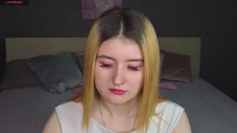 Snapshot of diana_davis chatting on 11-15-25, 01:03 Diana online show from 11-15-25, 01:03