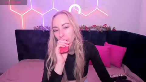 Snapshot of diana_garrett chatting on 12-29-24, 01:56 Diana  online show from 12-29-24, 01:56