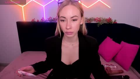 Snapshot of diana_garrett chatting on 01-13-25, 01:45 Diana  online show from 01-13-25, 01:45