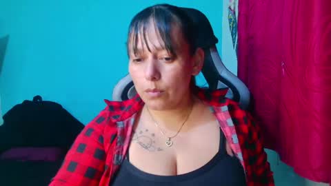 Snapshot of diana_lozano chatting on 05-27-26, 05:26 Diana Lozano online show from 05-27-26, 05:26