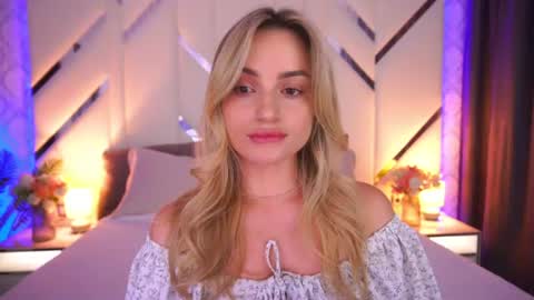 Snapshot of diana_nova chatting on 07-09-26, 12:53 diana_nova online show from 07-09-26, 12:53