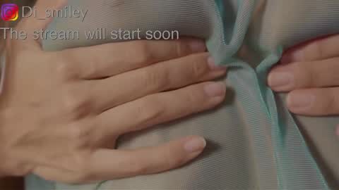 Snapshot of diana_smiley chatting on 09-09-25, 02:33 Diana online show from 09-09-25, 02:33