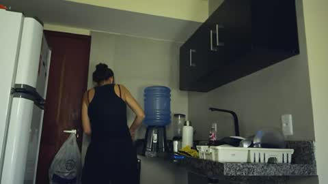Snapshot of dianalove34 chatting on 06-22-26, 07:33 dianalove34 online show from 06-22-26, 07:33