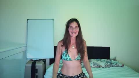 Snapshot of dianalove34 chatting on 07-19-26, 07:28 dianalove34 online show from 07-19-26, 07:28