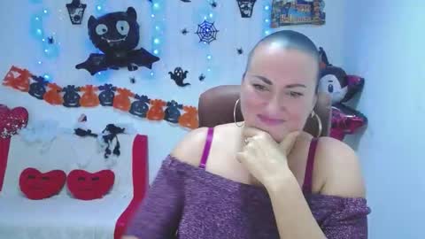 Diana online show from 10-21-25, 05:35