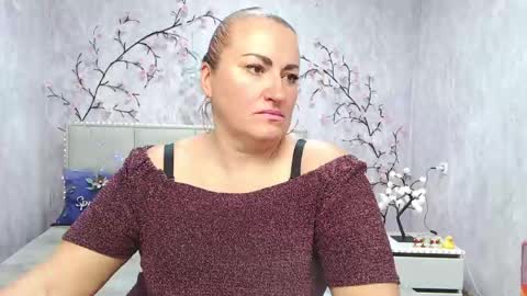 Diana online show from 05-19-26, 05:25
