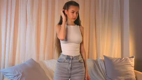 Emily online show from 06-28-26, 01:11