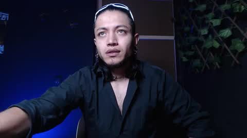 DICAPRIO online show from 10-25-25, 01:07