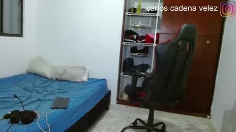 Snapshot of dick_monster23cm chatting on 02-06-26, 12:04 dick_monster23cm online show from 02-06-26, 12:04