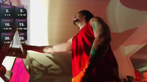 Snapshot of dickdamian_ chatting on 12-15-25, 04:28 Damin online show from 12-15-25, 04:28