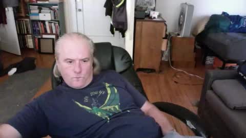 Snapshot of dickflasher5 chatting on 12-07-24, 04:36 Richard Fleischer online show from 12-07-24, 04:36