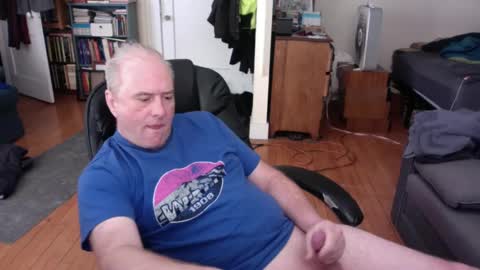Snapshot of dickflasher5 chatting on 01-13-25, 05:02 Richard Fleischer online show from 01-13-25, 05:02