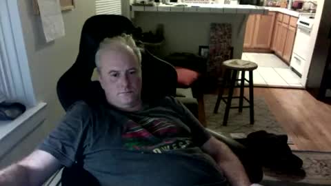 Richard Fleischer online show from 12-18-25, 04:07