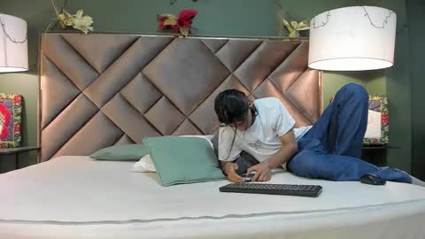 dickie_dicking online show from 12-17-25, 10:16