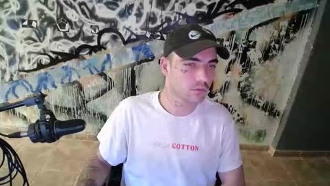 didismurf02 online show from 11-13-25, 04:00