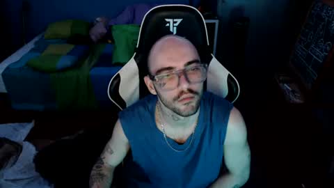 Snapshot of didismurf02 chatting on 07-07-26, 01:19 didismurf02 online show from 07-07-26, 01:19
