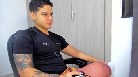 Snapshot of diego_cazas chatting on 06-06-26, 05:34 DIEGO CAZAS online show from 06-06-26, 05:34