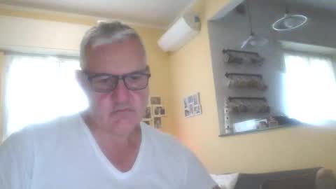 Diego ITA 71 online show from 10-31-25, 02:51