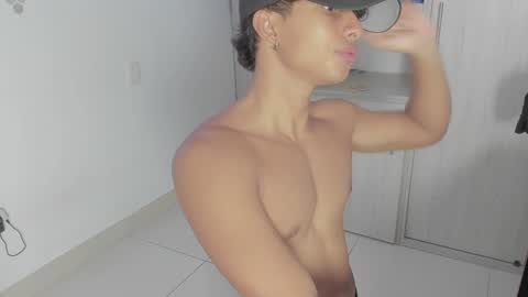 Snapshot of diegsz_ chatting on 12-31-24, 06:13 diego online show from 12-31-24, 06:13