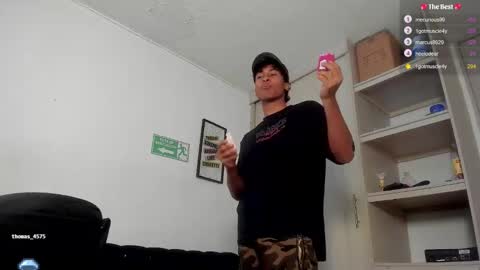 Snapshot of diegsz_ chatting on 02-18-25, 03:54 diego online show from 02-18-25, 03:54