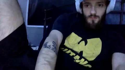 Snapshot of digbicknik chatting on 02-04-25, 05:12 digbicknik online show from 02-04-25, 05:12