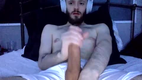 Snapshot of digbicknik chatting on 02-09-25, 03:22 digbicknik online show from 02-09-25, 03:22