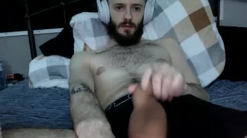 Snapshot of digbicknik chatting on 02-17-25, 03:47 digbicknik online show from 02-17-25, 03:47