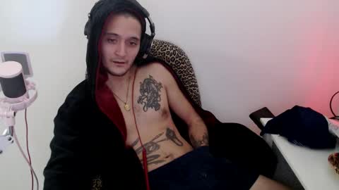 digital_spirit122849 online show from 10-28-25, 06:43