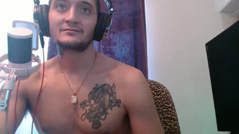 digital_spirit122849 online show from 11-07-25, 04:18