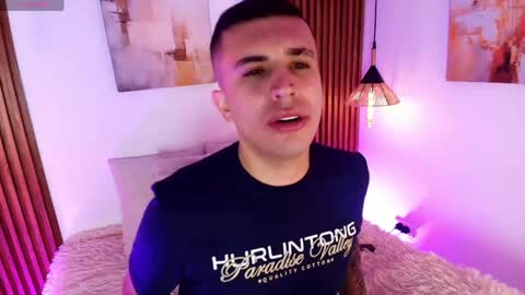 Snapshot of diiego_axel chatting on 06-07-26, 03:32 Diego online show from 06-07-26, 03:32