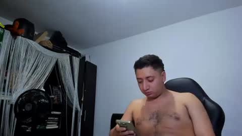 diiego_xxx online show from 07-10-26, 10:56