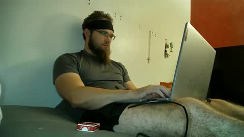 Snapshot of dikdowndaddy chatting on 12-03-24, 07:54 Daddy online show from 12-03-24, 07:54