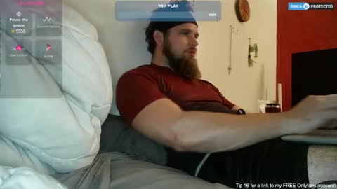 Snapshot of dikdowndaddy chatting on 01-21-25, 08:41 Daddy online show from 01-21-25, 08:41