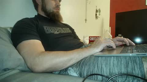 Snapshot of dikdowndaddy chatting on 02-16-25, 05:15 Daddy online show from 02-16-25, 05:15