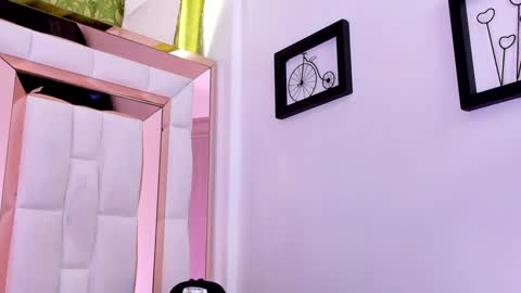 dilan_scootk_ online show from 01-30-25, 05:17