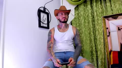 dilan_scootk_ online show from 11-17-25, 11:27