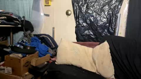 Daddy online show from 12-15-25, 01:10