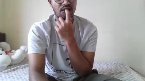 Snapshot of dilip_09 chatting on 01-26-25, 09:29 dilip_09 online show from 01-26-25, 09:29