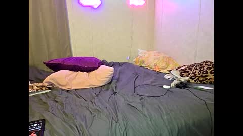 Sofie online show from 03-28-26, 07:08