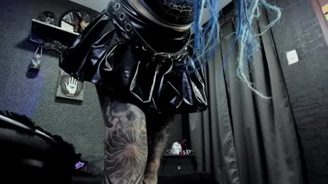 dimmuanddarkness online show from 12-18-24, 09:04